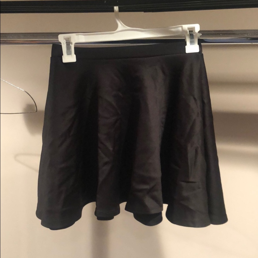 Small Black Polyester Skater Skirt